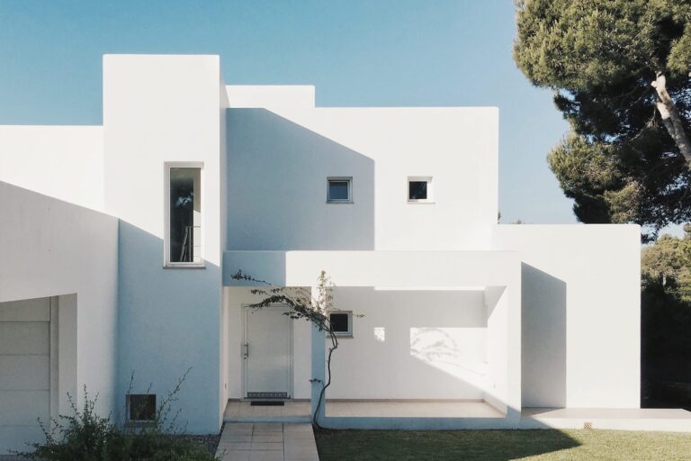 Your Guide to Residential Doors: Styles, Materials & Top Brands